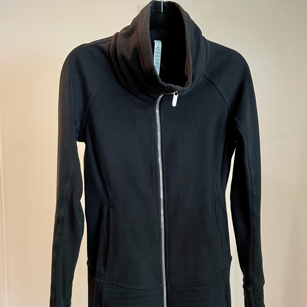 Lululemon scuba jacket